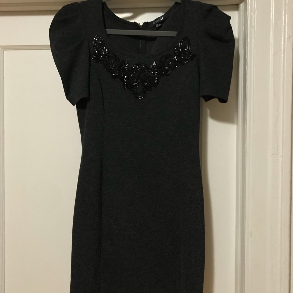 Beading short sleeve dress